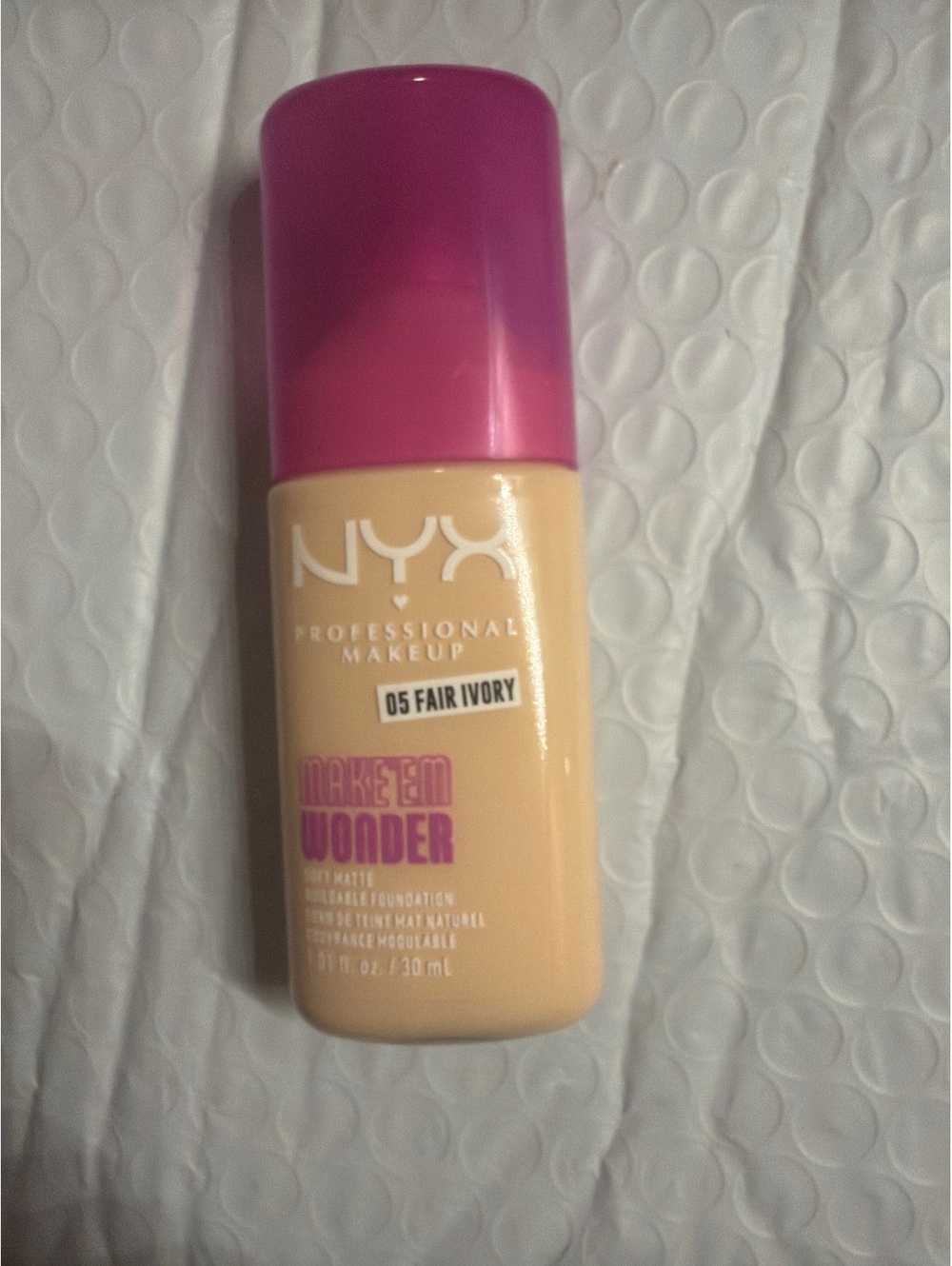 NYX PROFESSIONAL MAKEUP 05 FAIR IVORY MAKE EM WONDER FOUNDATION